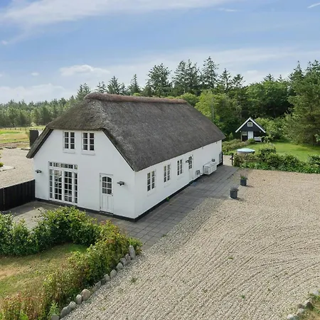 Wilderness Bath At Thatched Farm Frøstrup
